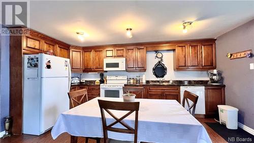 1131 Route 134, Petit-Rocher-Sud, NB - Indoor Photo Showing Kitchen With Double Sink