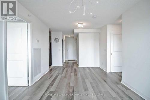 ## 1511 -275 Yorkland Rd, Toronto, ON - Indoor Photo Showing Laundry Room