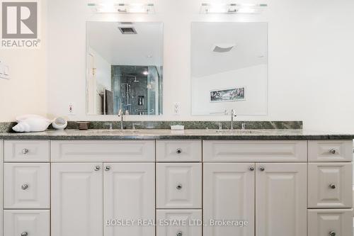 #605 -160 Frederick St, Toronto, ON -  Photo Showing Bathroom
