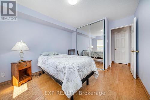 316 - 155 Riverglen Drive, Georgina, ON - Indoor Photo Showing Bedroom