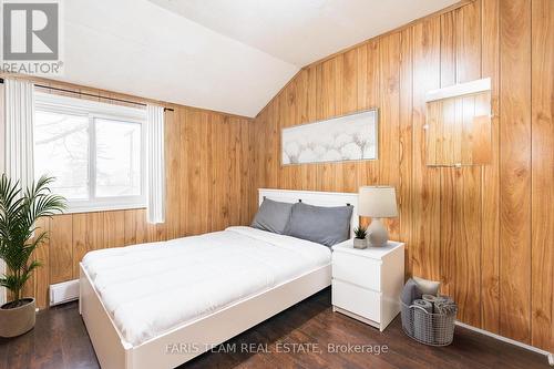 711 Mosley St, Wasaga Beach, ON - Indoor Photo Showing Bedroom