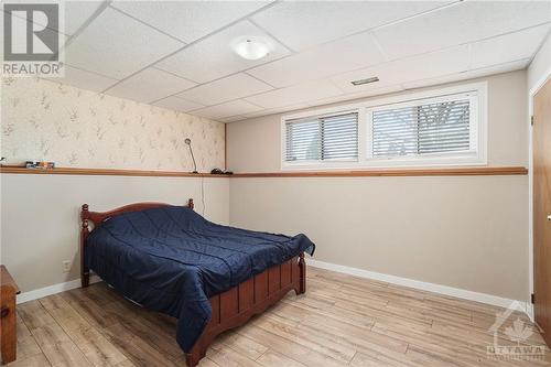 5703 Eloise Crescent, Ottawa, ON - Indoor Photo Showing Bedroom