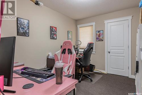 571 Elphinstone Street, Regina, SK - Indoor Photo Showing Bedroom