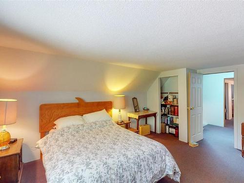 1603 Treasure Cres, Pender Island, BC - Indoor Photo Showing Bedroom