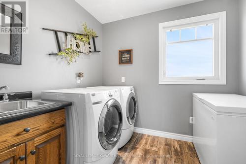 490 Halter Road, Kawartha Lakes, ON - Indoor Photo Showing Laundry Room