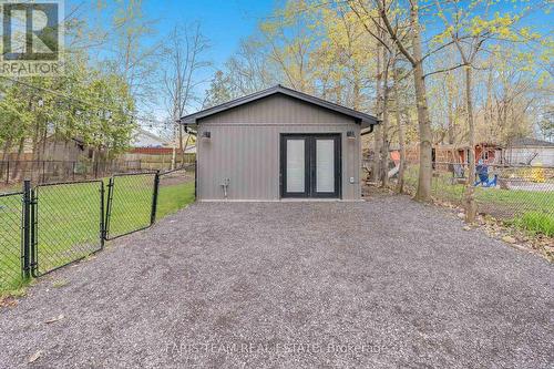 2041 Lilac Dr, Innisfil, ON - Outdoor