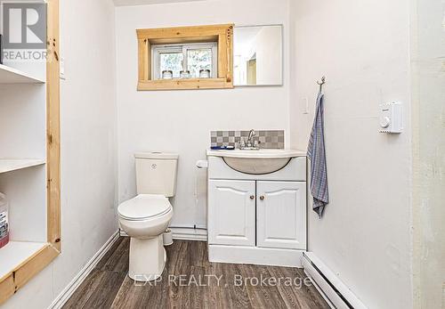 109 Dunkirk Ave, Georgina, ON - Indoor Photo Showing Bathroom