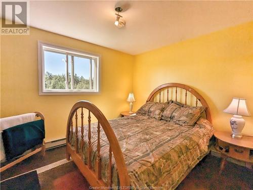 1738 Route 355, Sainte-Rose, NB - Indoor Photo Showing Bedroom