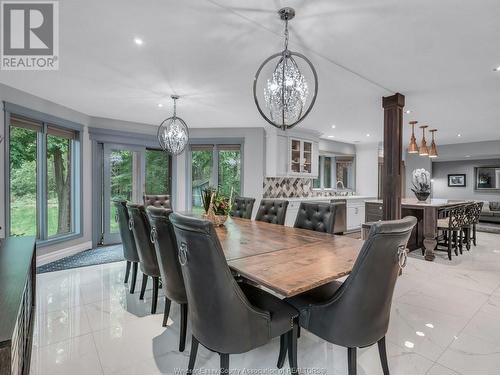 930 Golfwood, Lasalle, ON - Indoor Photo Showing Dining Room
