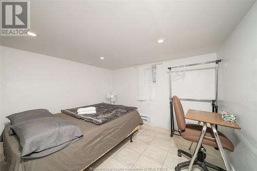 1624 Aubin Road, Windsor, ON - Indoor Photo Showing Bedroom