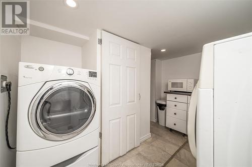 1624 Aubin Road, Windsor, ON - Indoor Photo Showing Laundry Room