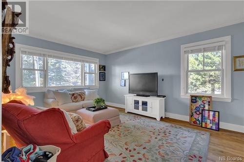 88 Appleby Drive, Rothesay, NB - Indoor Photo Showing Living Room