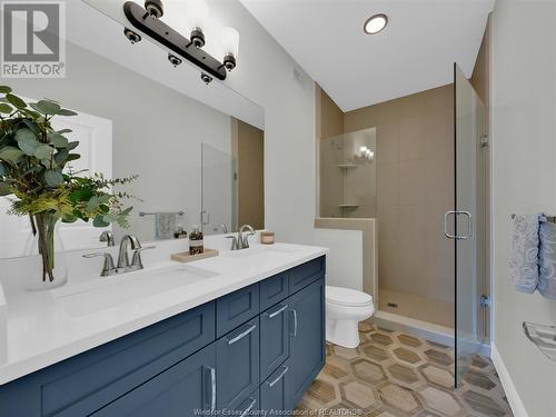 203 Livingstone Unit# C, Amherstburg, ON - Indoor Photo Showing Bathroom