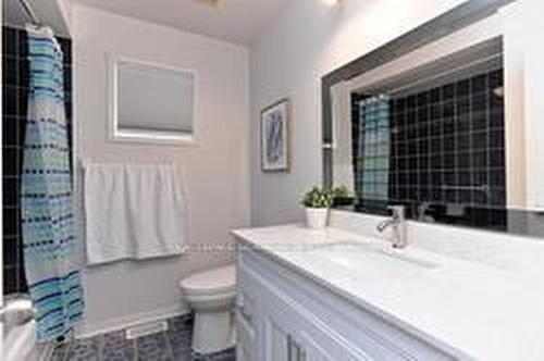 3265 Carabella Way, Mississauga, ON - Indoor Photo Showing Bathroom