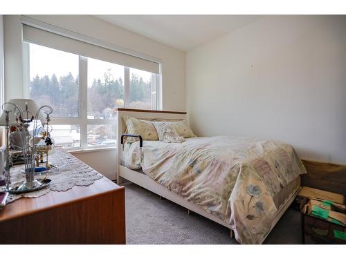 305 - 710 Vernon Street, Nelson, BC - Indoor Photo Showing Bedroom