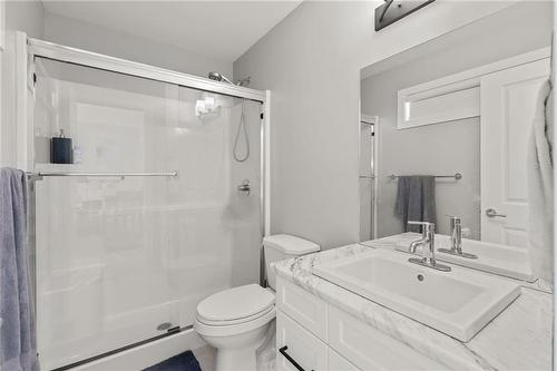 25 200 Skyline Drive, Winnipeg, MB - Indoor Photo Showing Bathroom