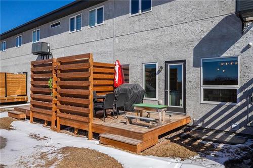 25 200 Skyline Drive, Winnipeg, MB - Outdoor With Deck Patio Veranda With Exterior