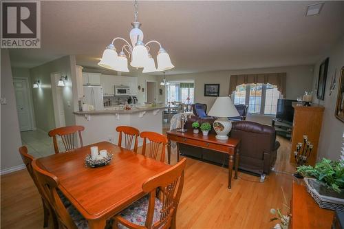 14 Loyalist Place, Brockville, ON - Indoor Photo Showing Dining Room