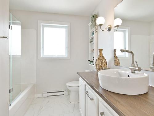 Salle de bains - 2839 Rue Des Jacinthes, Carignan, QC - Indoor Photo Showing Bathroom