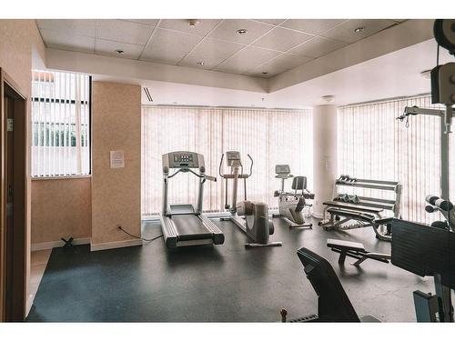 Vancouver, BC - Indoor Photo Showing Gym Room