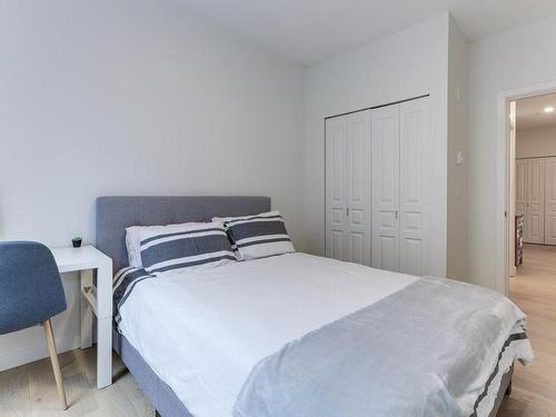 Coquitlam, BC - Indoor Photo Showing Bedroom