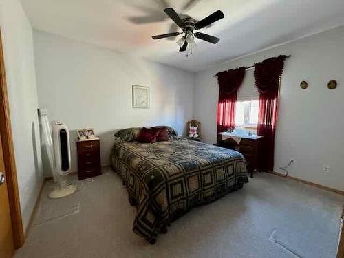 25 Kerney Hill Court, Dryden, ON - Indoor Photo Showing Bedroom