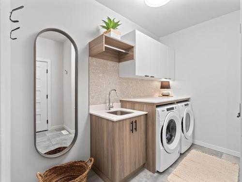 2-260 Rue Cheval Noir, Kamloops, BC - Indoor Photo Showing Laundry Room