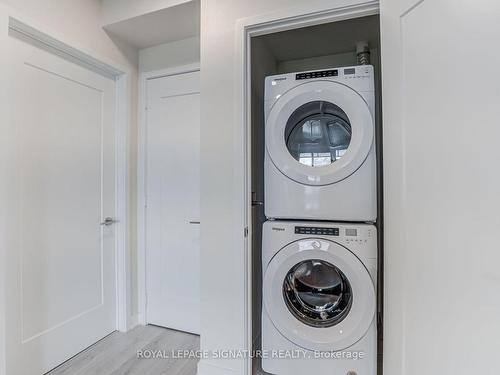 2011-28 Freeland St, Toronto, ON - Indoor Photo Showing Laundry Room