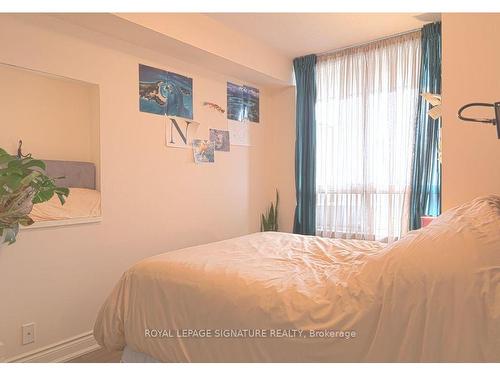 1819-80 Harrison Garden Blvd, Toronto, ON - Indoor Photo Showing Bedroom