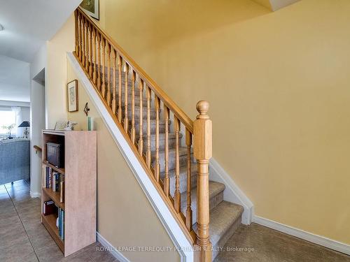 4 Curzon Cres, Guelph, ON - Indoor Photo Showing Other Room