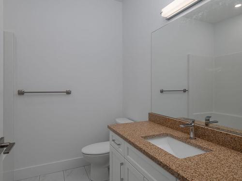 44 Thetis Pl, Nanaimo, BC - Indoor Photo Showing Bathroom