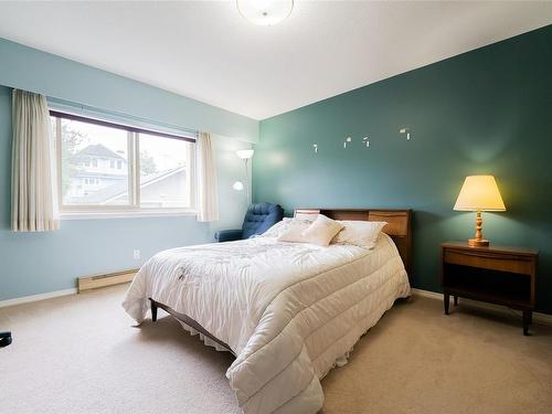 303-33 Mount Benson St, Nanaimo, BC - Indoor Photo Showing Bedroom