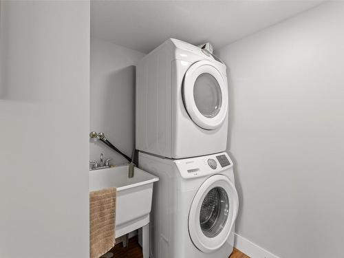 3462 Cougar Road, West Kelowna, BC - Indoor Photo Showing Laundry Room