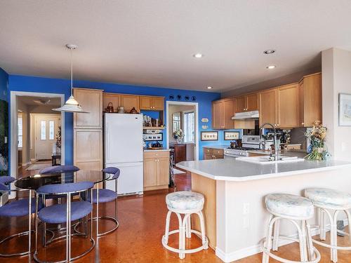 3645 Walnut Glen Drive, West Kelowna, BC - Indoor Photo Showing Kitchen With Double Sink