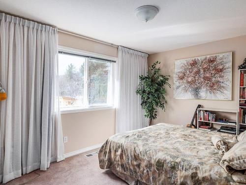 3645 Walnut Glen Drive, West Kelowna, BC - Indoor Photo Showing Bedroom