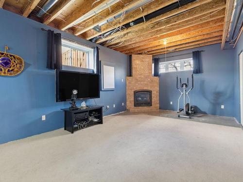 Family room - 419 Rue De Charny, Gatineau (Gatineau), QC - Indoor Photo Showing Basement With Fireplace