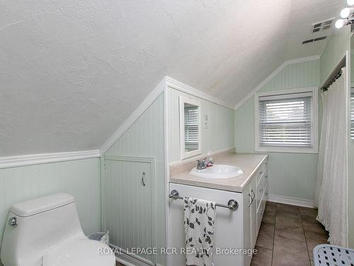 134819 Sideroad 15 Rd, Grey Highlands, ON - Indoor Photo Showing Bathroom