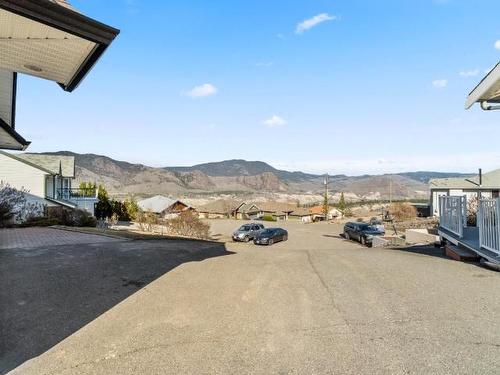 4942 Woodland Crt, Kamloops, BC - Outdoor With View