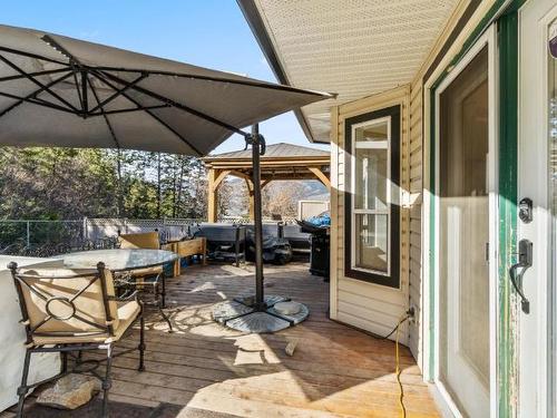 4942 Woodland Crt, Kamloops, BC - Outdoor With Deck Patio Veranda With Exterior