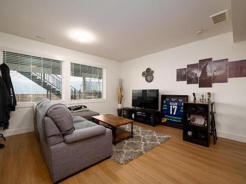 3636 Sillaro Drive, Kamloops, BC - Indoor Photo Showing Living Room
