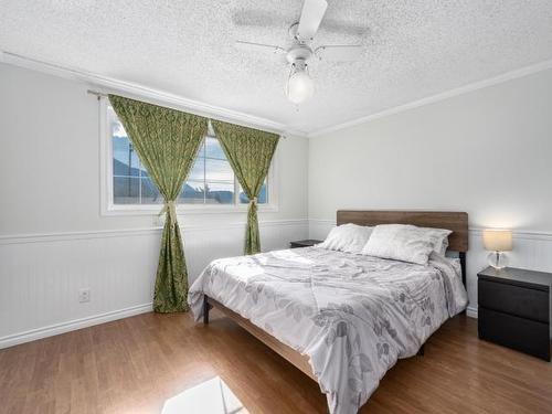 565 Summers Street, Lillooet, BC - Indoor Photo Showing Bedroom