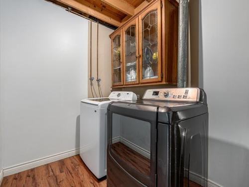 565 Summers Street, Lillooet, BC - Indoor Photo Showing Laundry Room