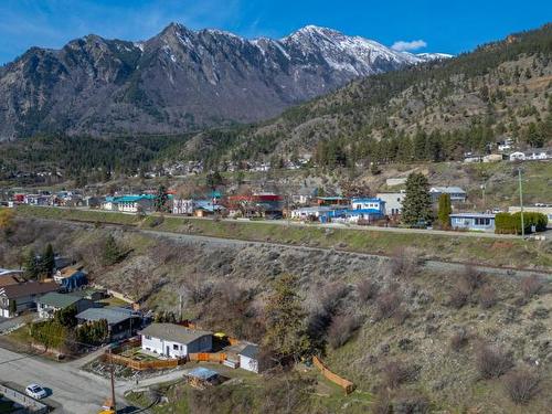 565 Summers Street, Lillooet, BC - Outdoor With View