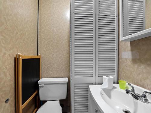 36-700 Collingwood Drive, Kamloops, BC - Indoor Photo Showing Bathroom