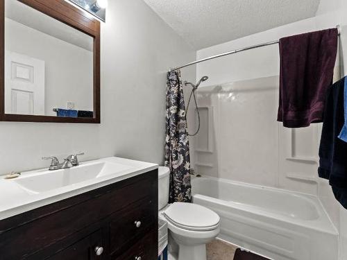 36-700 Collingwood Drive, Kamloops, BC - Indoor Photo Showing Bathroom