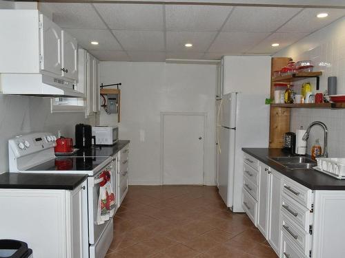 Cuisine - 2085  - 2095 Rue Huguette, Drummondville, QC - Indoor Photo Showing Kitchen With Double Sink