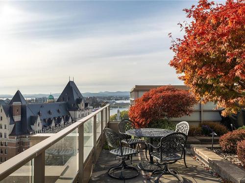 1406-707 Courtney St, Victoria, BC - Outdoor With View