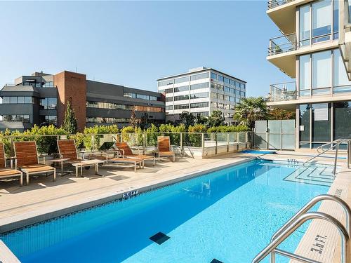 1406-707 Courtney St, Victoria, BC - Outdoor With In Ground Pool