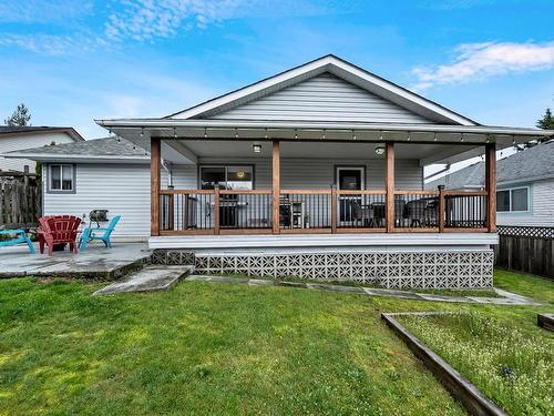 3260 Cook St, Chemainus, BC - Outdoor With Deck Patio Veranda