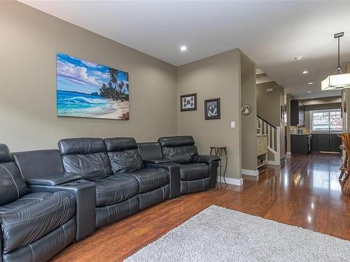 1217 Clearwater Pl, Langford, BC - Indoor Photo Showing Living Room